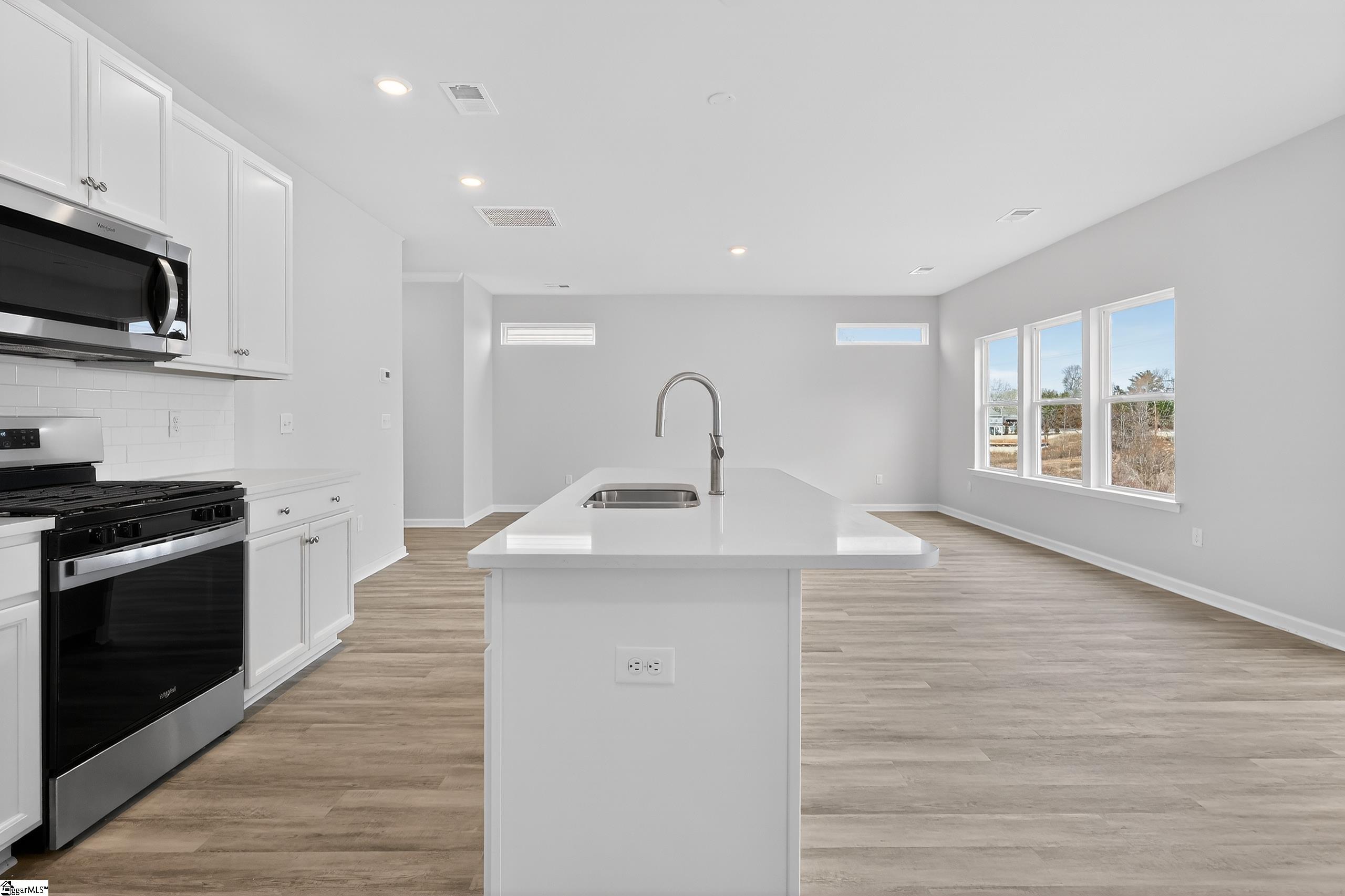 101 Leacock Drive Fountain Inn, SC 29644 - Photo 6 of 32