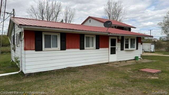 3595 Hutchinson Road North Branch, MI 48461 - Photo 4 of 23