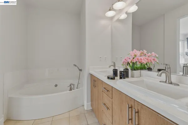 $898,800 | 38 Silk Oak Terrace, Fremont, CA 94536