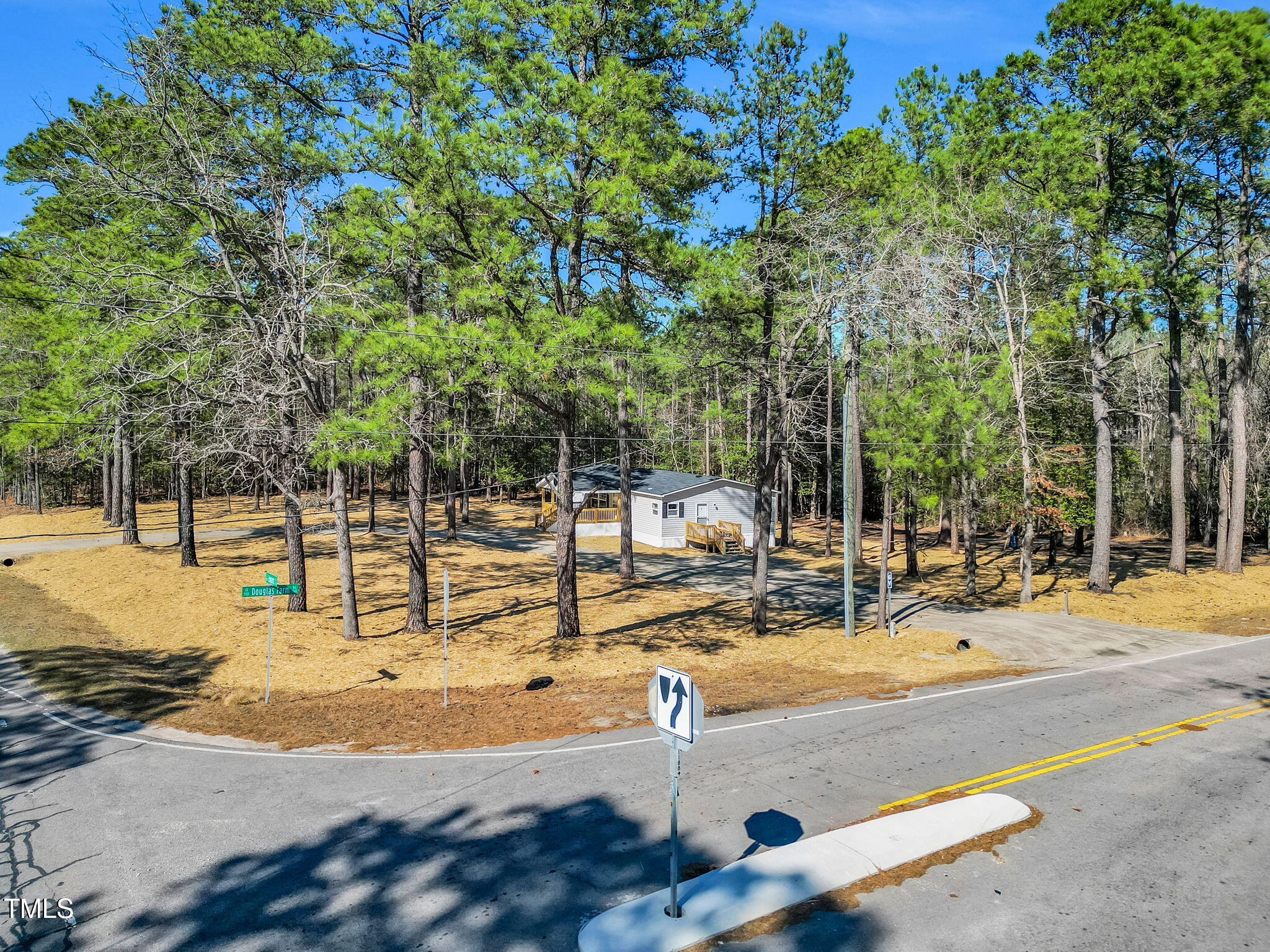 4683 Edwards Road Sanford, NC 27332 - Photo 37 of 41 36-web-or-mls-DJI_0057