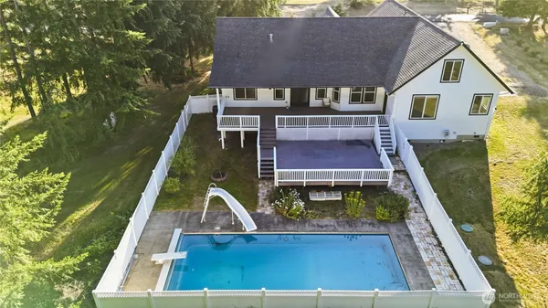 $719,900 | 128 Flagstone Drive, Silverlake, WA 98645