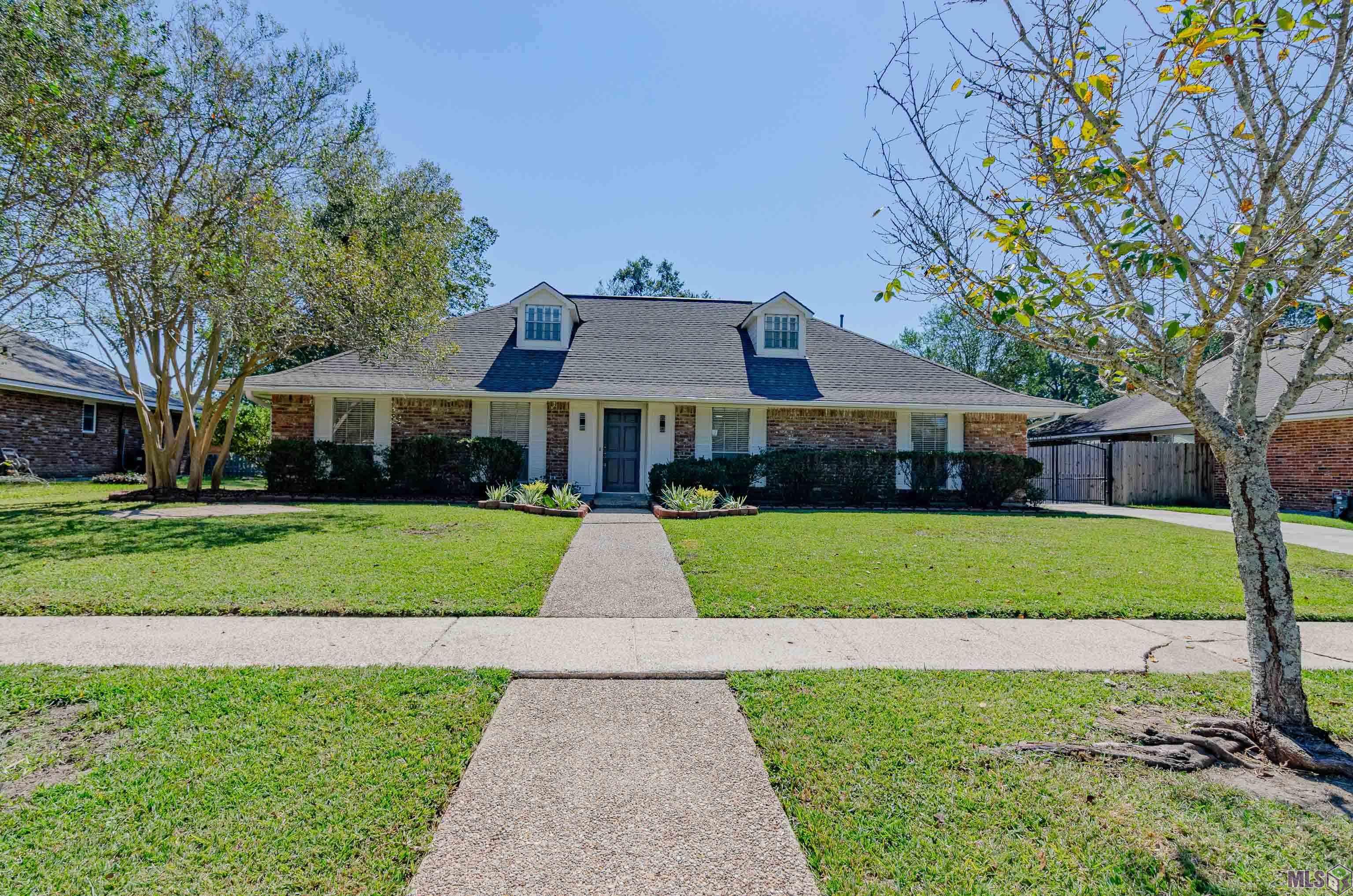 10528 Cal Road Baton Rouge, LA 70809 - Photo 2 of 34