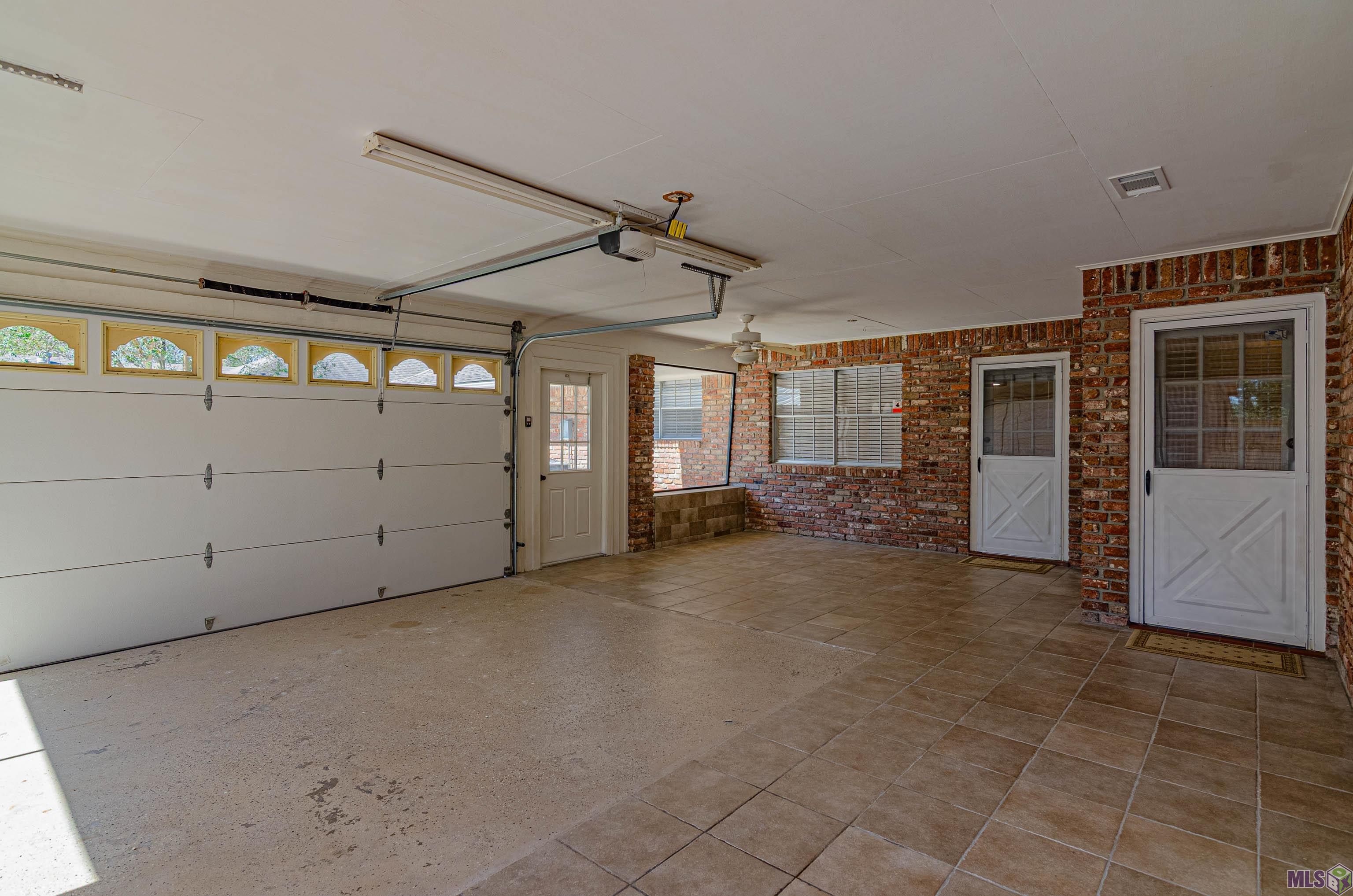 10528 Cal Road Baton Rouge, LA 70809 - Photo 25 of 34