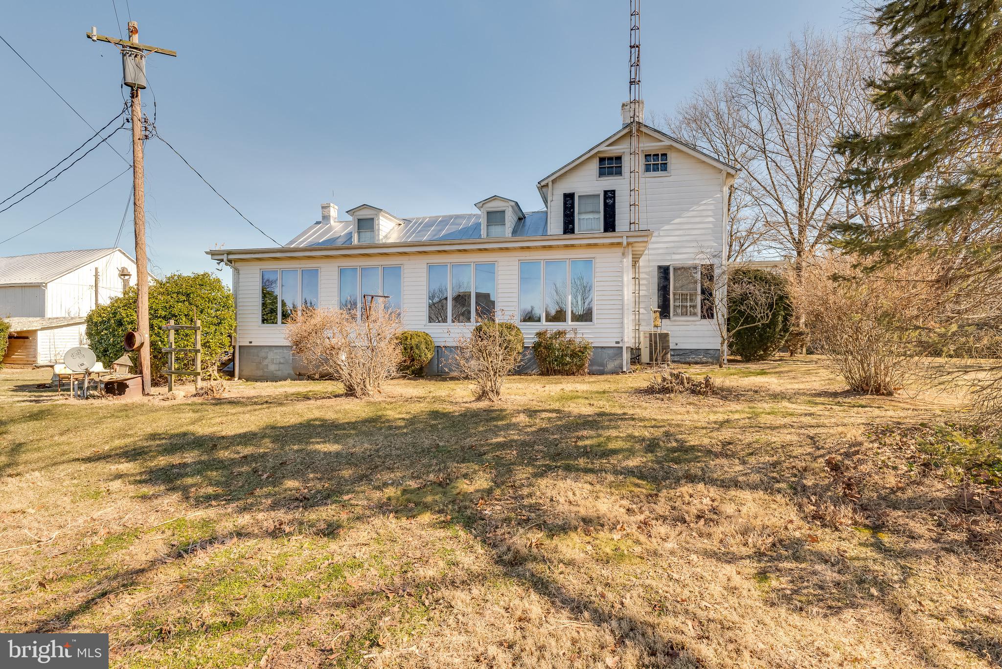 911 Keyes Ferry Road Charles Town, WV 25414 - Photo 3 of 97 Gallery Image 3