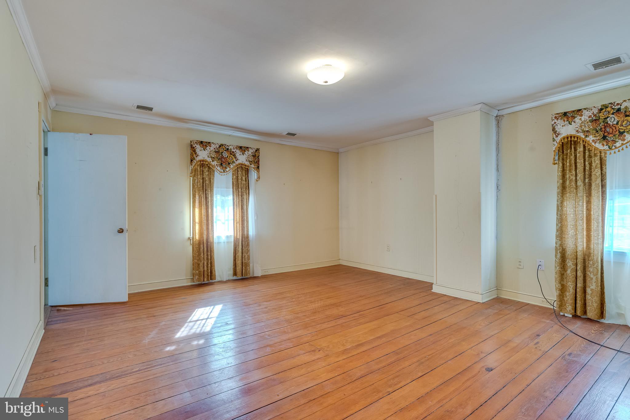 911 Keyes Ferry Road Charles Town, WV 25414 - Photo 22 of 97 Gallery Image 22