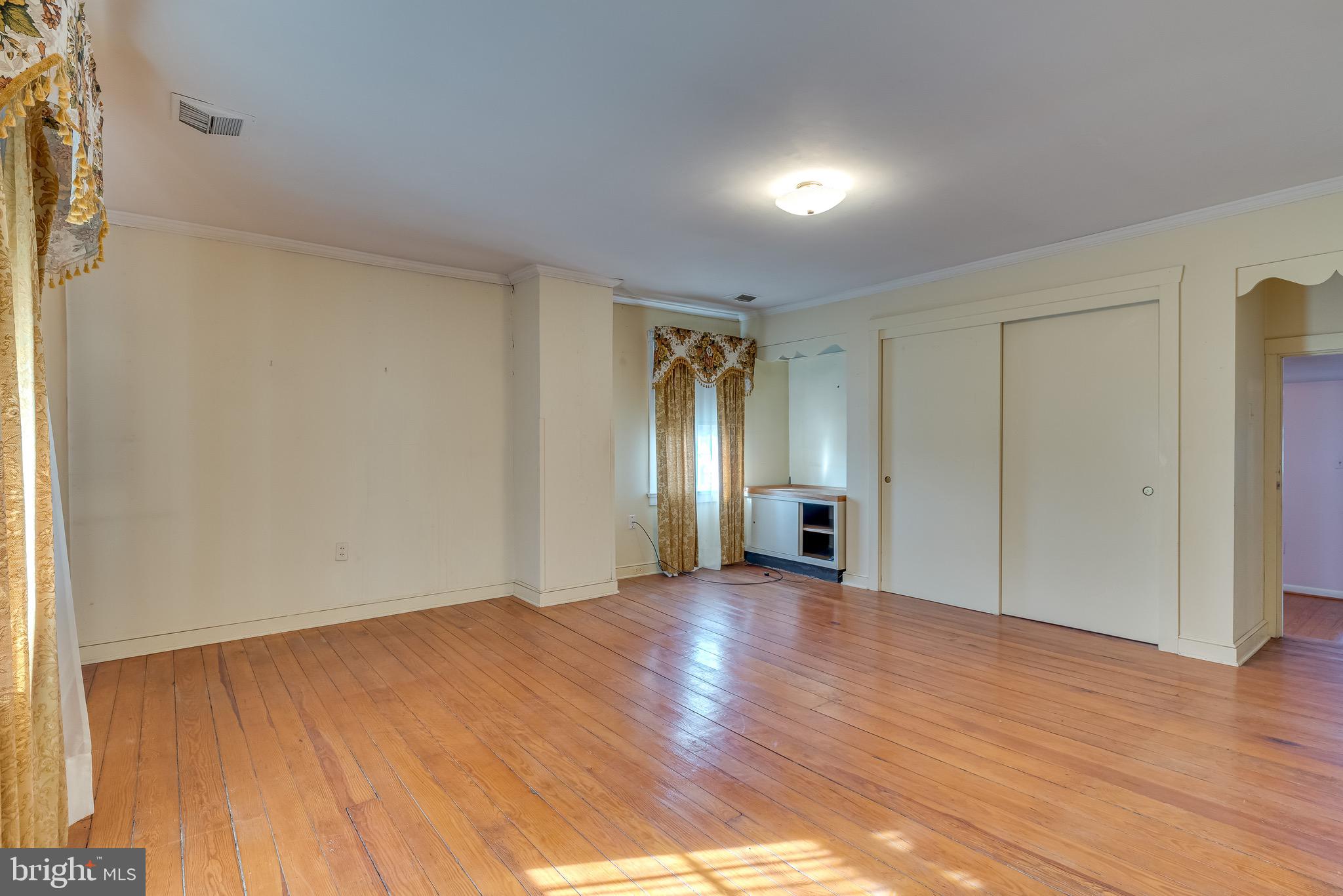 911 Keyes Ferry Road Charles Town, WV 25414 - Photo 23 of 97 Gallery Image 23