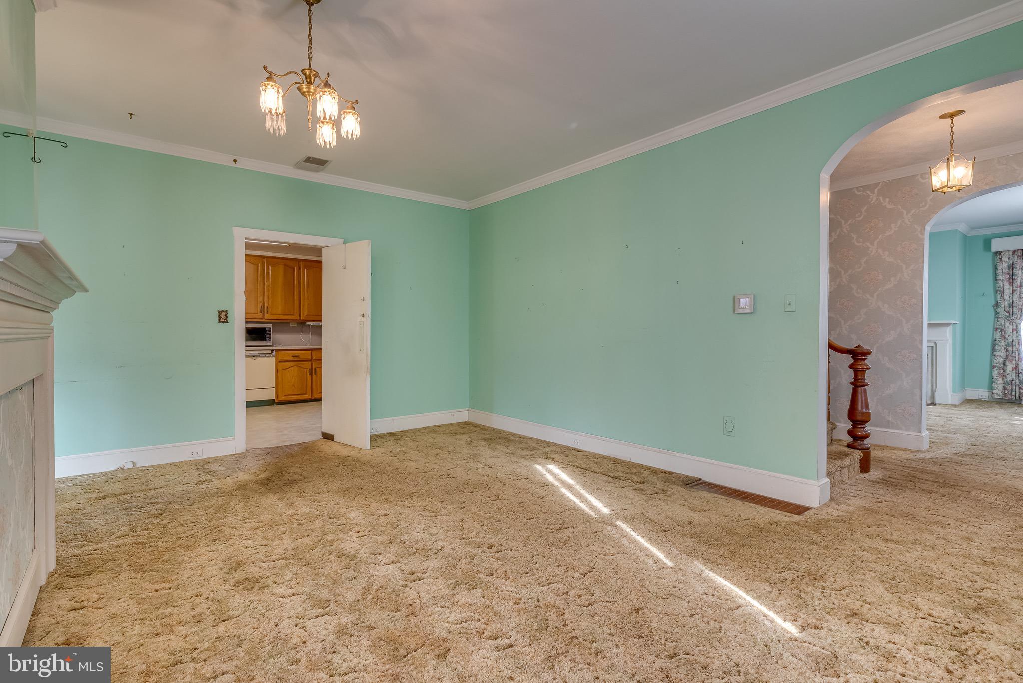 911 Keyes Ferry Road Charles Town, WV 25414 - Photo 6 of 97 Gallery Image 6