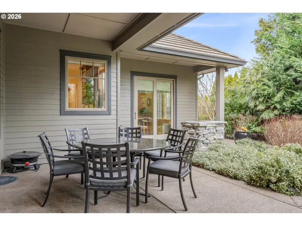 $2,099,000 | 3689 Marcella Drive, Eugene, OR 97408