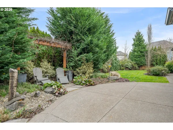 $2,099,000 | 3689 Marcella Drive, Eugene, OR 97408