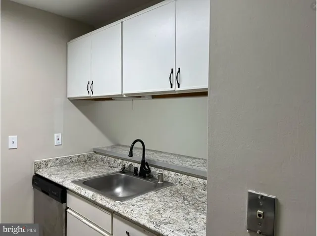 a close view of sink and tap