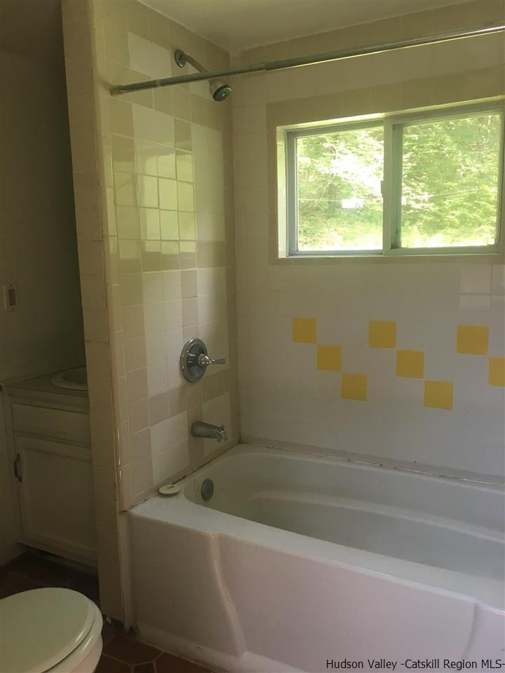 140 Dymond Road Kerhonkson, NY 12446 - Photo 8 of 13 Photo 9