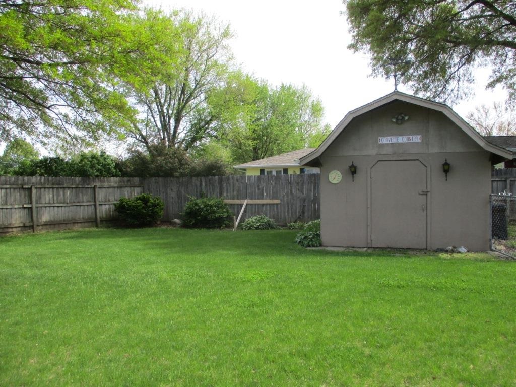 8506 Ridgewood Road Rock Island, IL 61201 - Photo 25 of 33