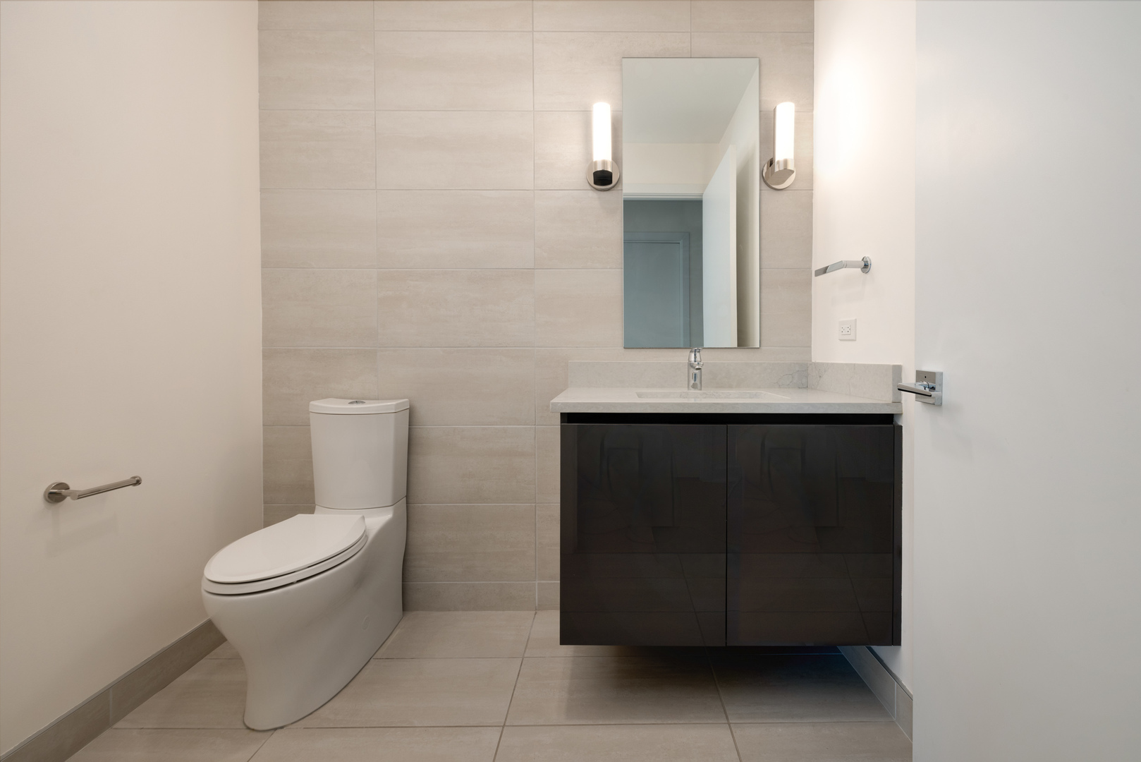 1000 West Monroe Street, Unit 201 Chicago, IL 60607 - Photo 15 of 19 Gallery Image 15