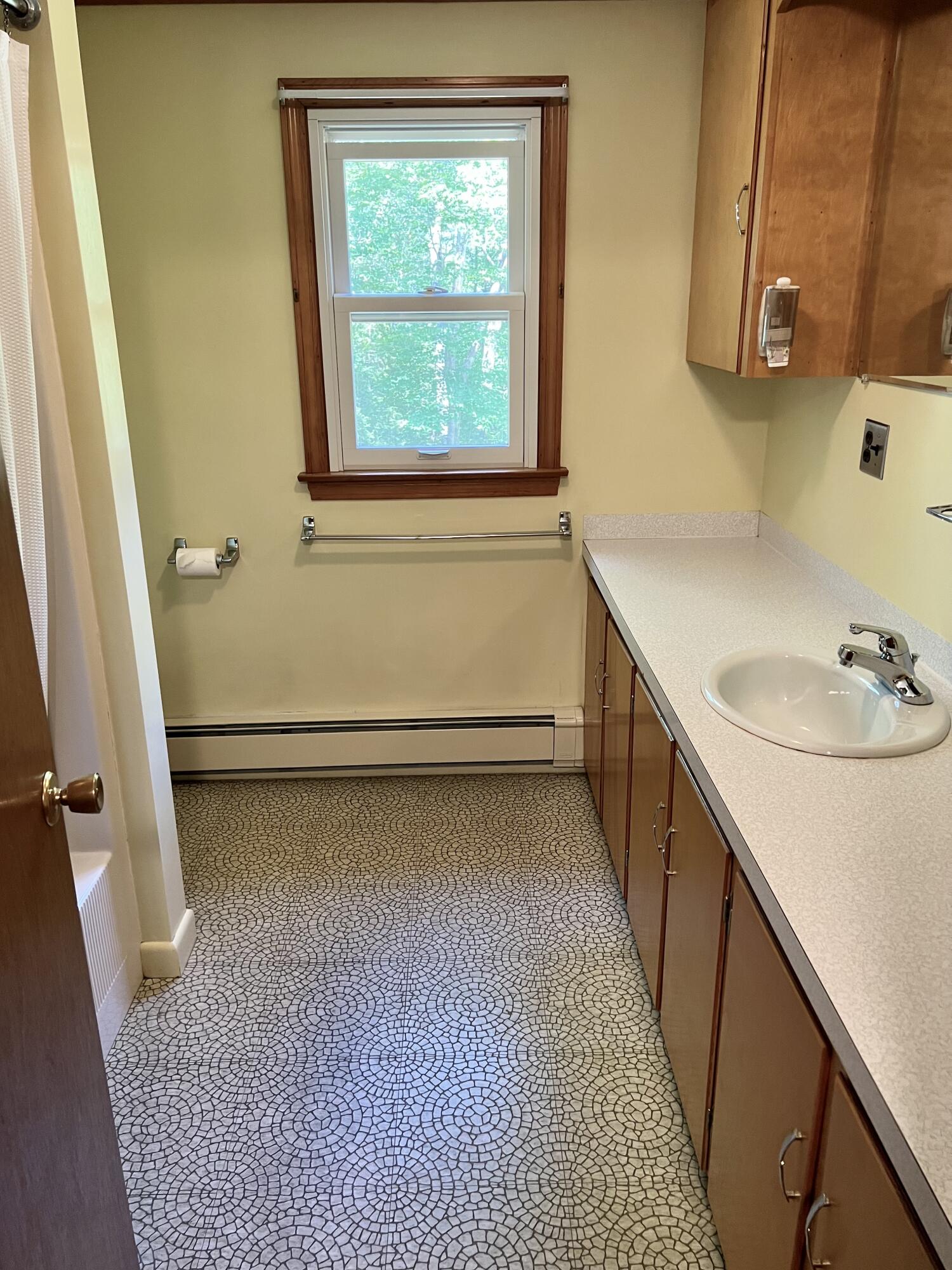 37 East Ridge Road Southwest Harbor, ME 04679 - Photo 23 of 45 Full bathroom on second floor