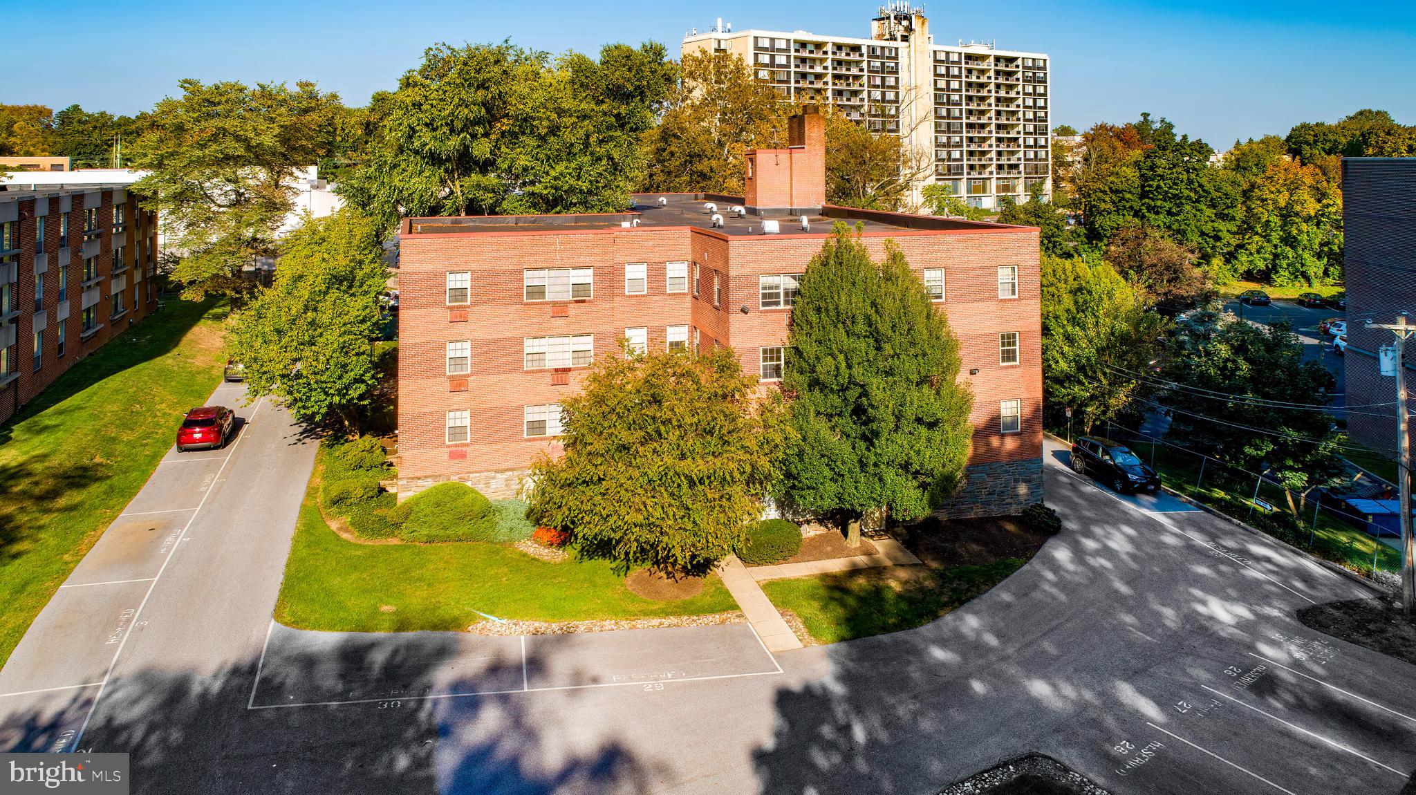 383 Lakeside Road, Unit 201 Ardmore, PA 19003 - Photo 4 of 22