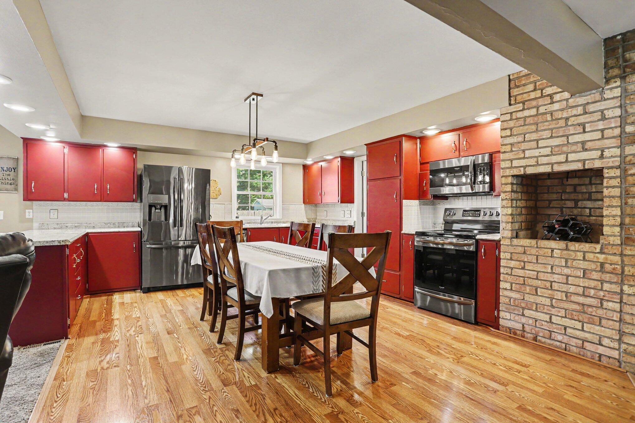 16596 Morris Avenue Three Rivers, MI 49093 - Photo 2 of 26 005_file_3611