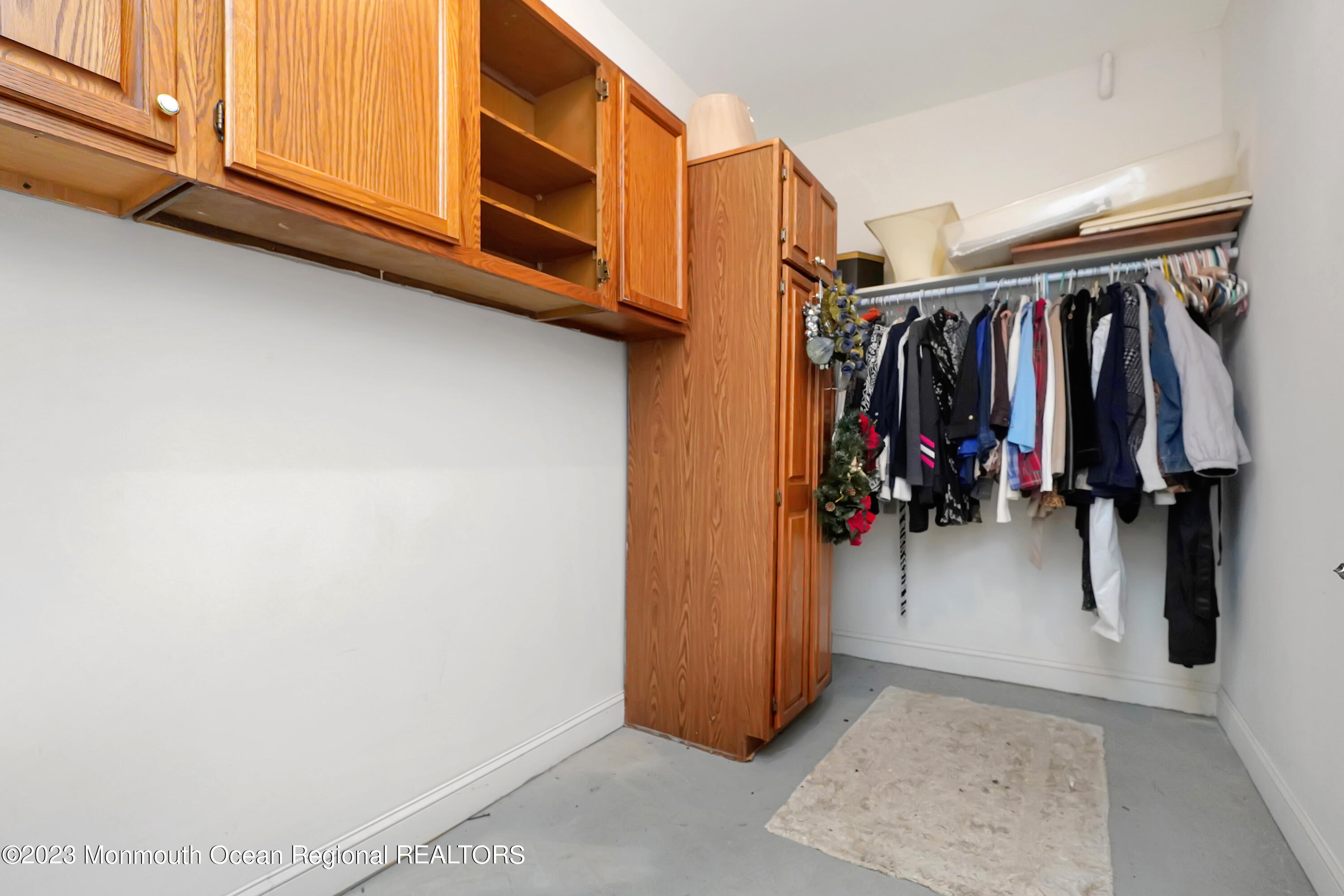 211 Potts Road Morganville, NJ 07751 - Photo 16 of 29 016