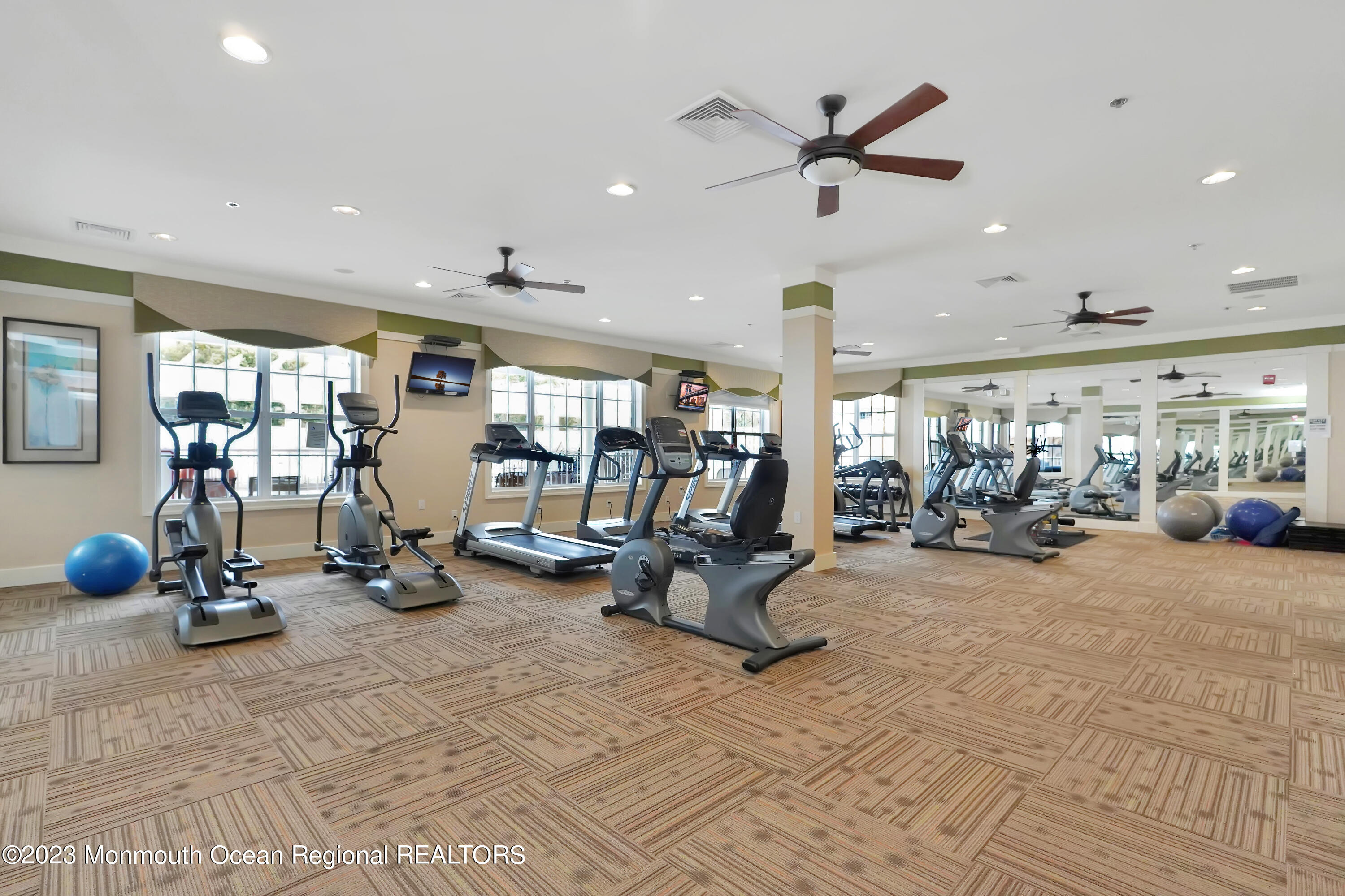 211 Potts Road Morganville, NJ 07751 - Photo 27 of 29 027