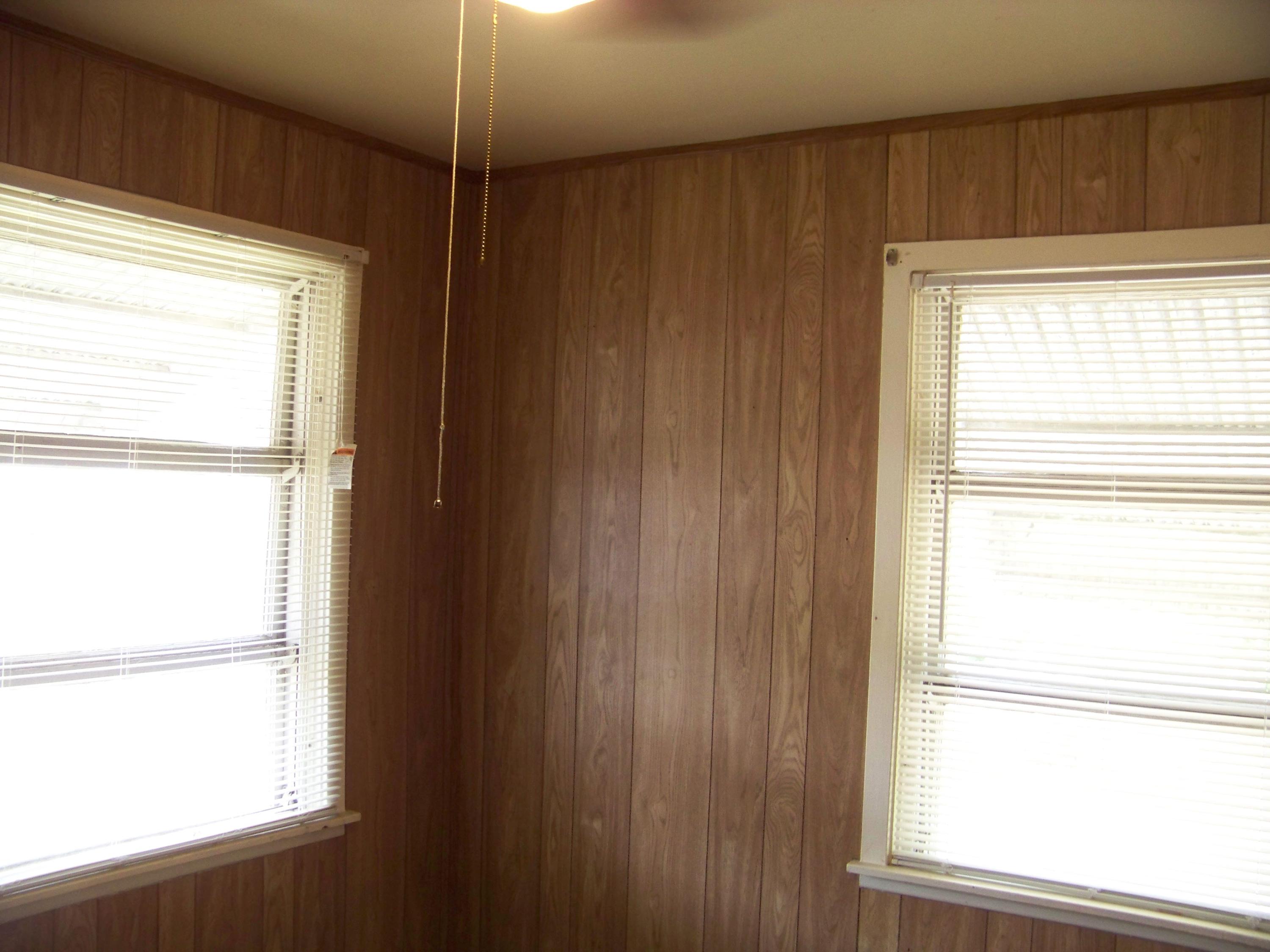 3838 Gulfstream Road Palm Springs, FL 33461 - Photo 19 of 29 1st Bedroom 3820