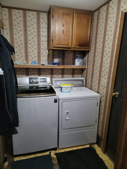 9866 Erdman Road Onekama, MI 49675 - Photo 39 of 48 laundry