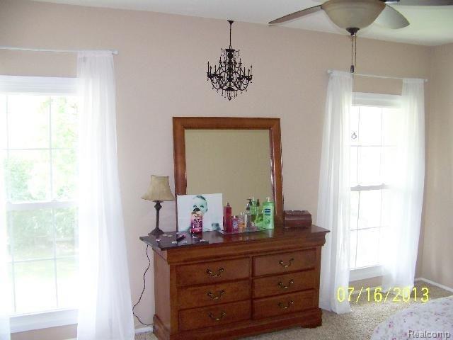 1560 Gas Light Lane Rochester, MI 48306 - Photo 8 of 10 #8 bedroom.jpg