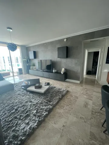 $5,100 | 3330 Northeast 190th Street, Unit 1117, Aventura, FL 33180