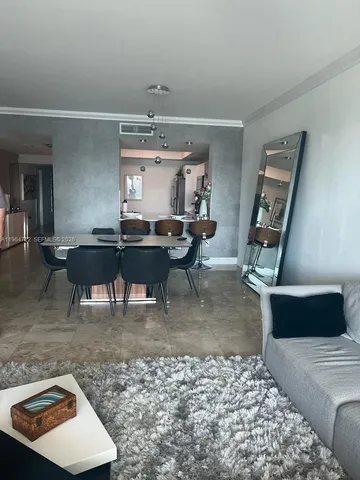 $5,100 | 3330 Northeast 190th Street, Unit 1117, Aventura, FL 33180