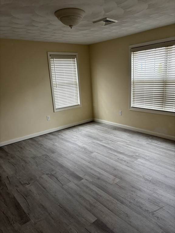 13 Navajo Road Worcester, MA 01606 - Photo 11 of 14