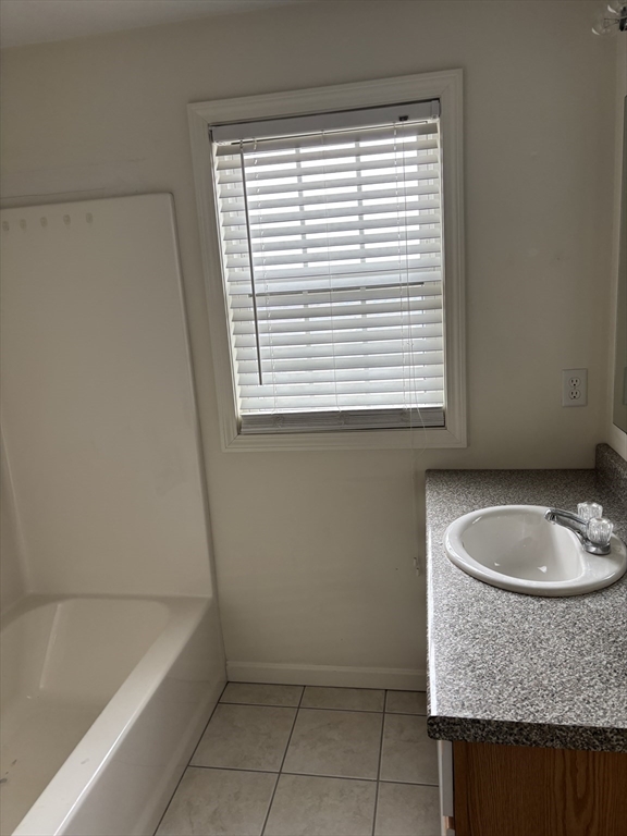 13 Navajo Road Worcester, MA 01606 - Photo 9 of 14