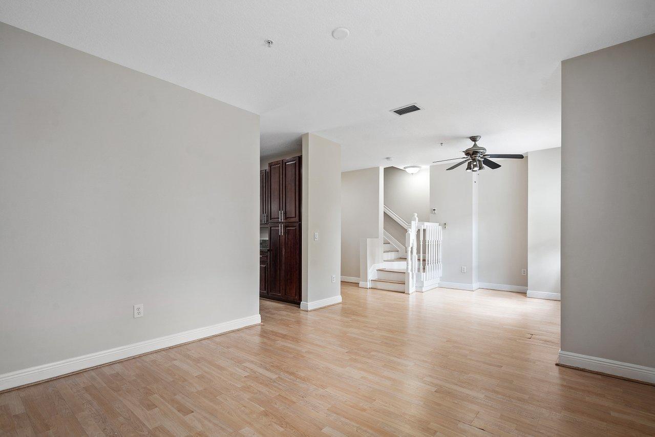 609 Northwest 38th Circle Boca Raton, FL 33431 - Photo 19 of 40 016-609Northwest38thCircle-BocaRaton-FL-