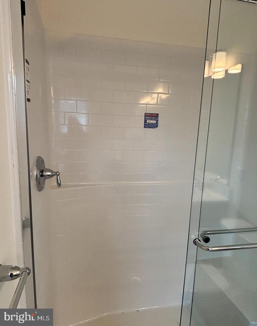 43 Old Orch Road Strasburg, PA 17579 - Photo 10 of 10 a bathroom with a shower