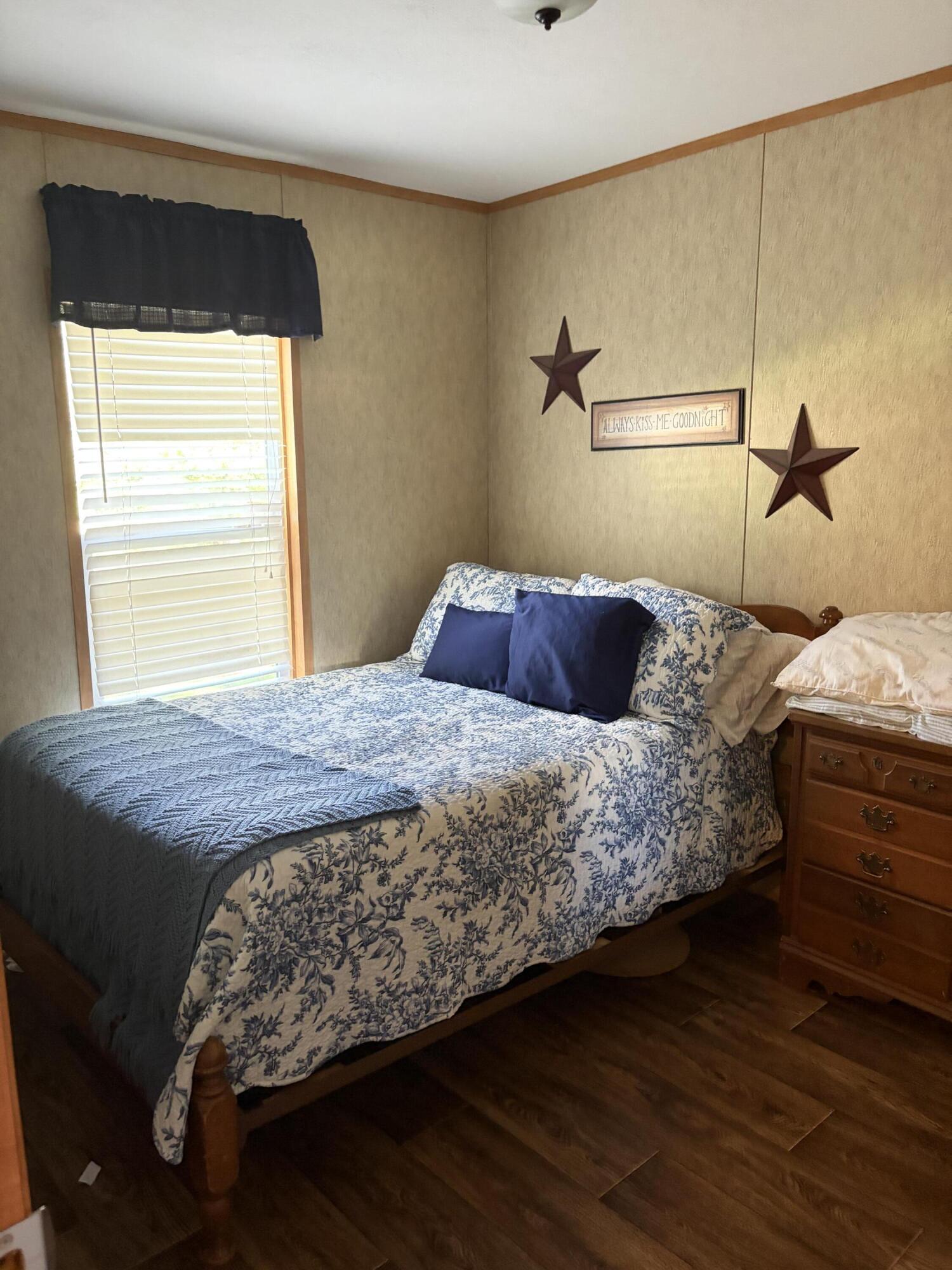 3562 Old Beaver Road Frenchburg, KY 40322 - Photo 8 of 29 IMG_2109