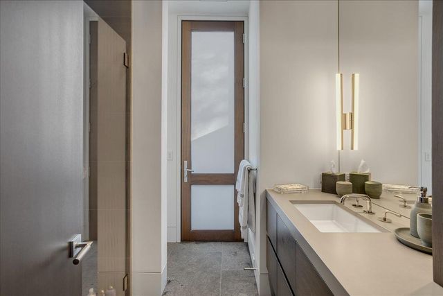 $30,250,000 | 72 Barry Lane, Atherton, CA 94027