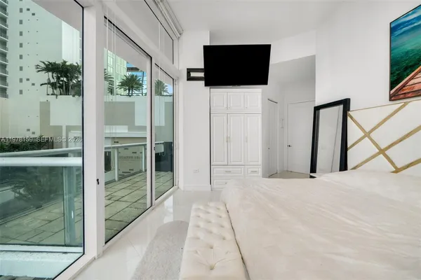 $779,000 | 480 Northeast 30th Street, Unit 501, Miami, FL 33137
