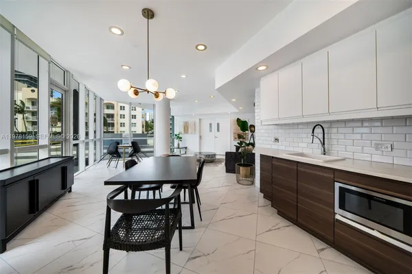$779,000 | 480 Northeast 30th Street, Unit 501, Miami, FL 33137