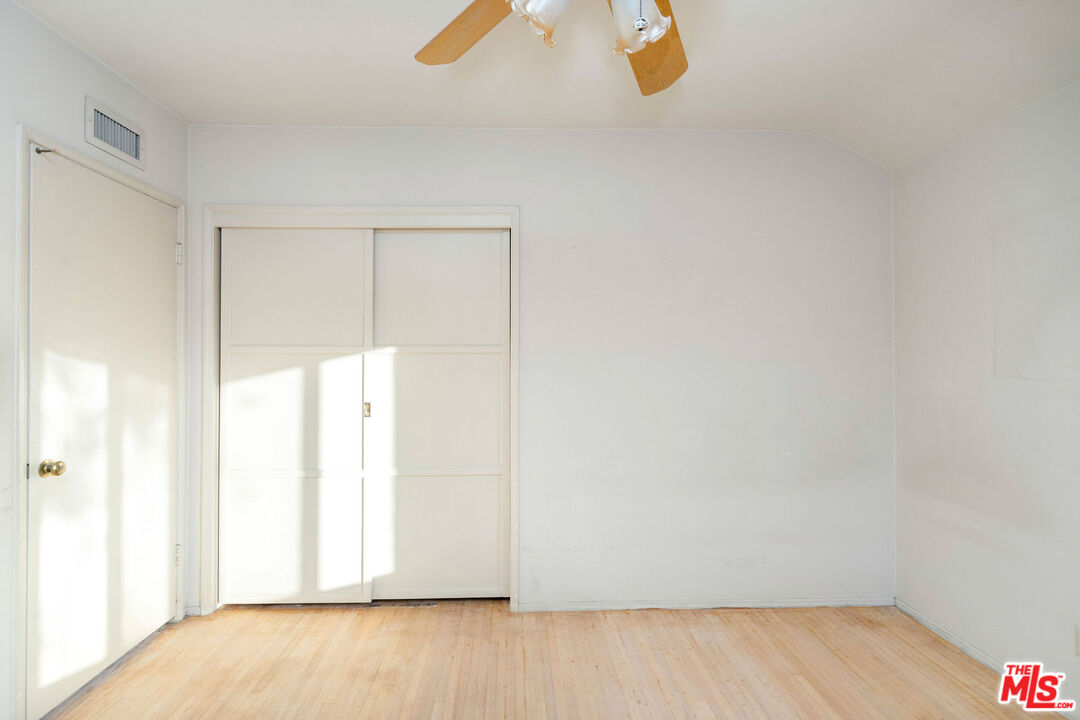 2118 Hilton Drive Burbank, CA 91504 - Photo 25 of 39 a view of an empty room