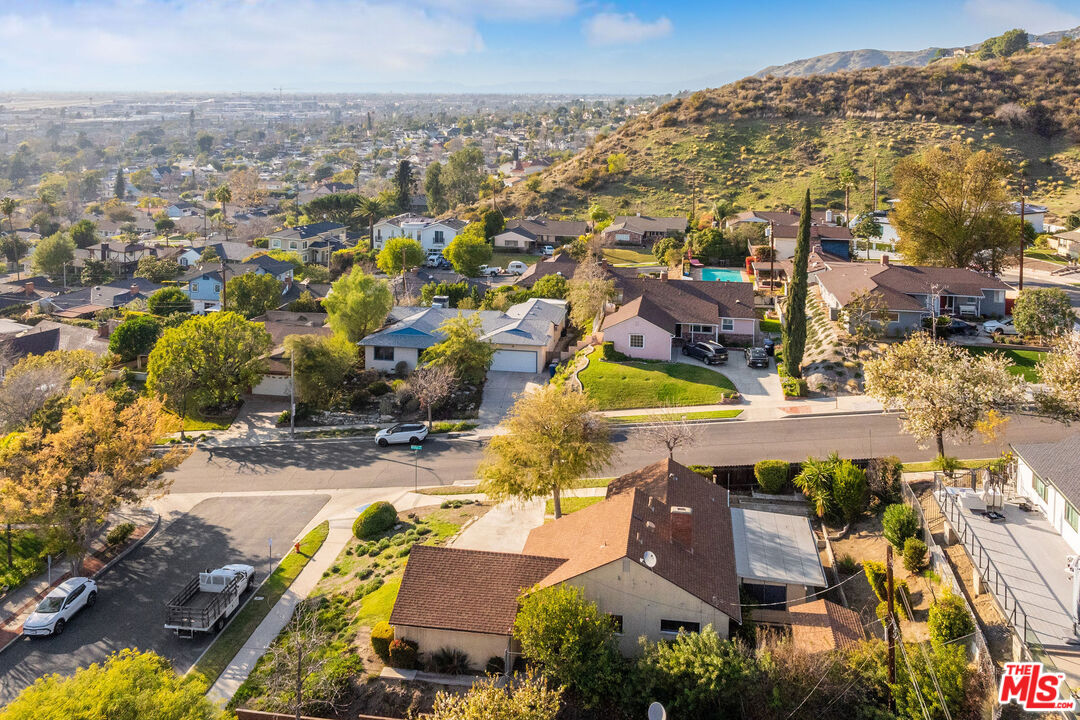 2118 Hilton Drive Burbank, CA 91504 - Photo 35 of 39 an aerial view of residential houses with outdoor space