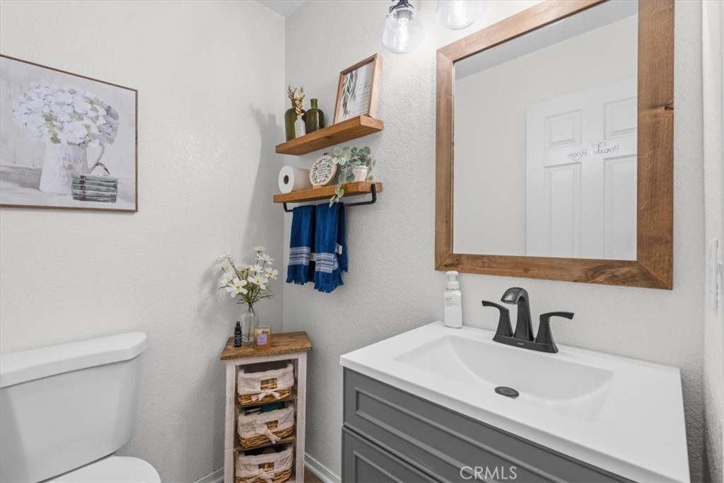 4939 Plumtree Court Riverside, CA 92504 - Photo 15 of 40