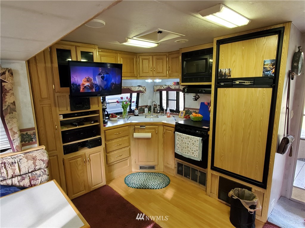 127 Bevin Lake Road Randle, WA 98377 - Photo 11 of 15 Gallery Image 11