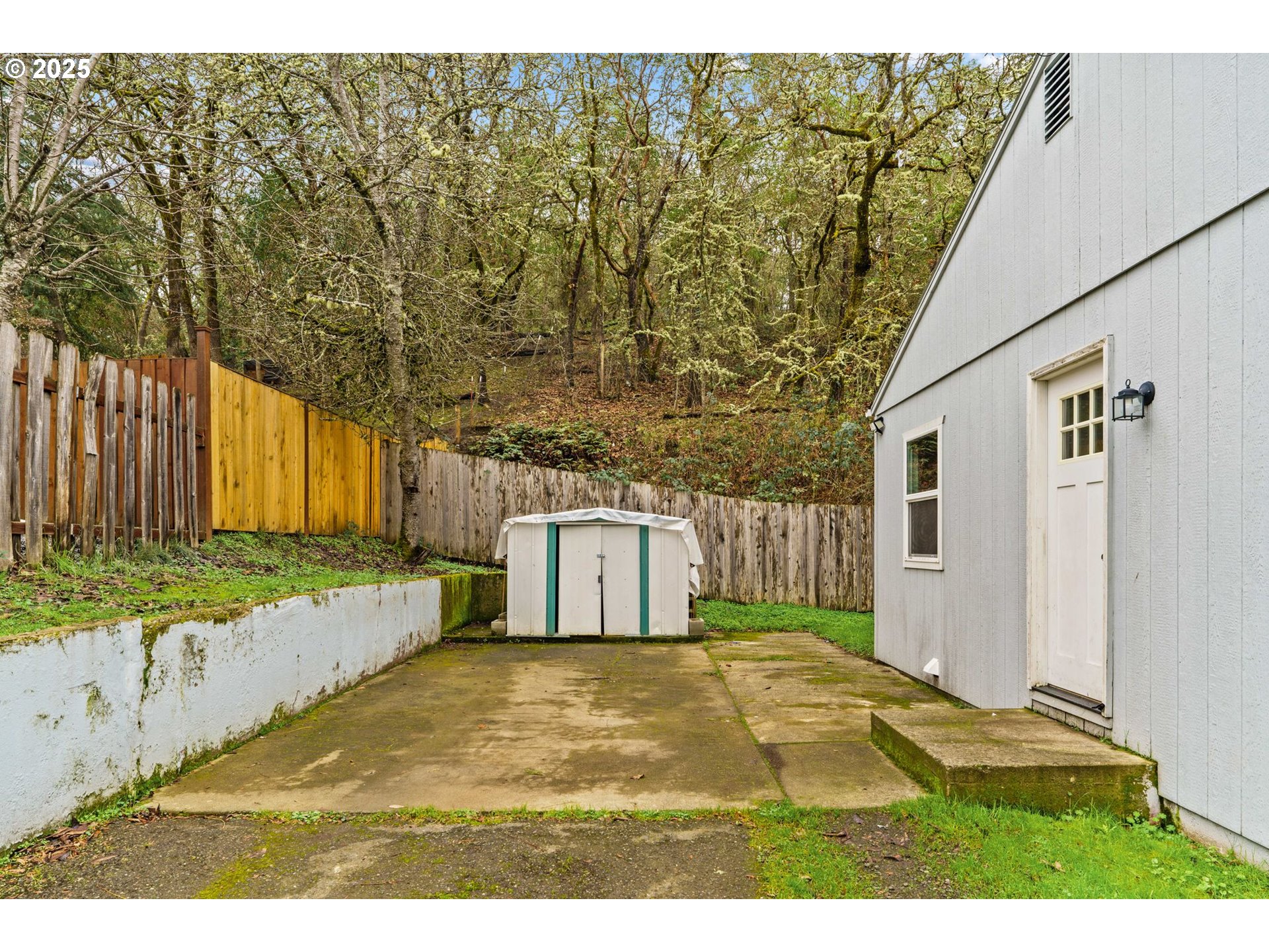 1389 Northeast Brooklyn Avenue Roseburg, OR 97470 - Photo 3 of 19 a view of a backyard