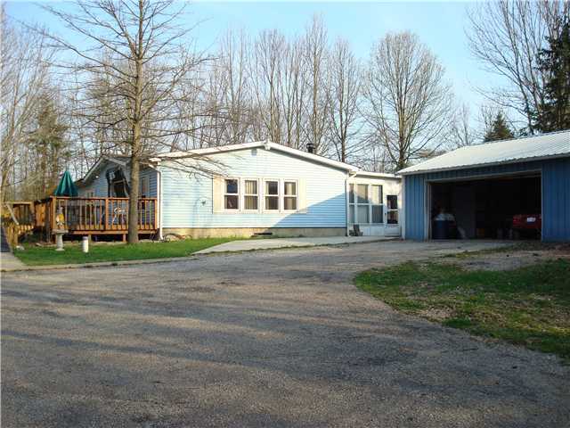 6395 Johnson Road Galloway, OH 43119 - Photo 2 of 6