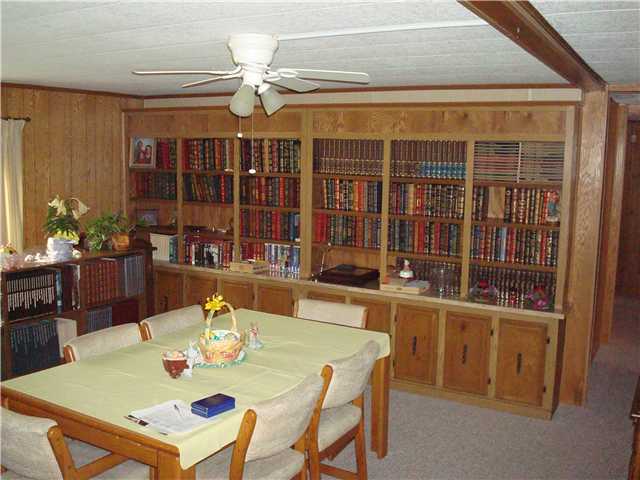 6395 Johnson Road Galloway, OH 43119 - Photo 4 of 6