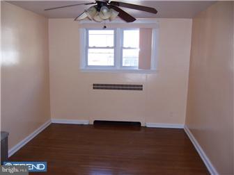228 Hampden Road Upper Darby, PA 19082 - Photo 3 of 3