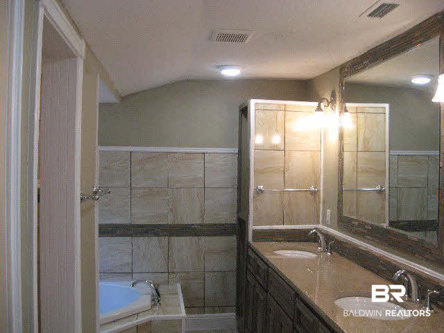 4157 Dickson Lane Mobile, AL 36618 - Photo 14 of 32