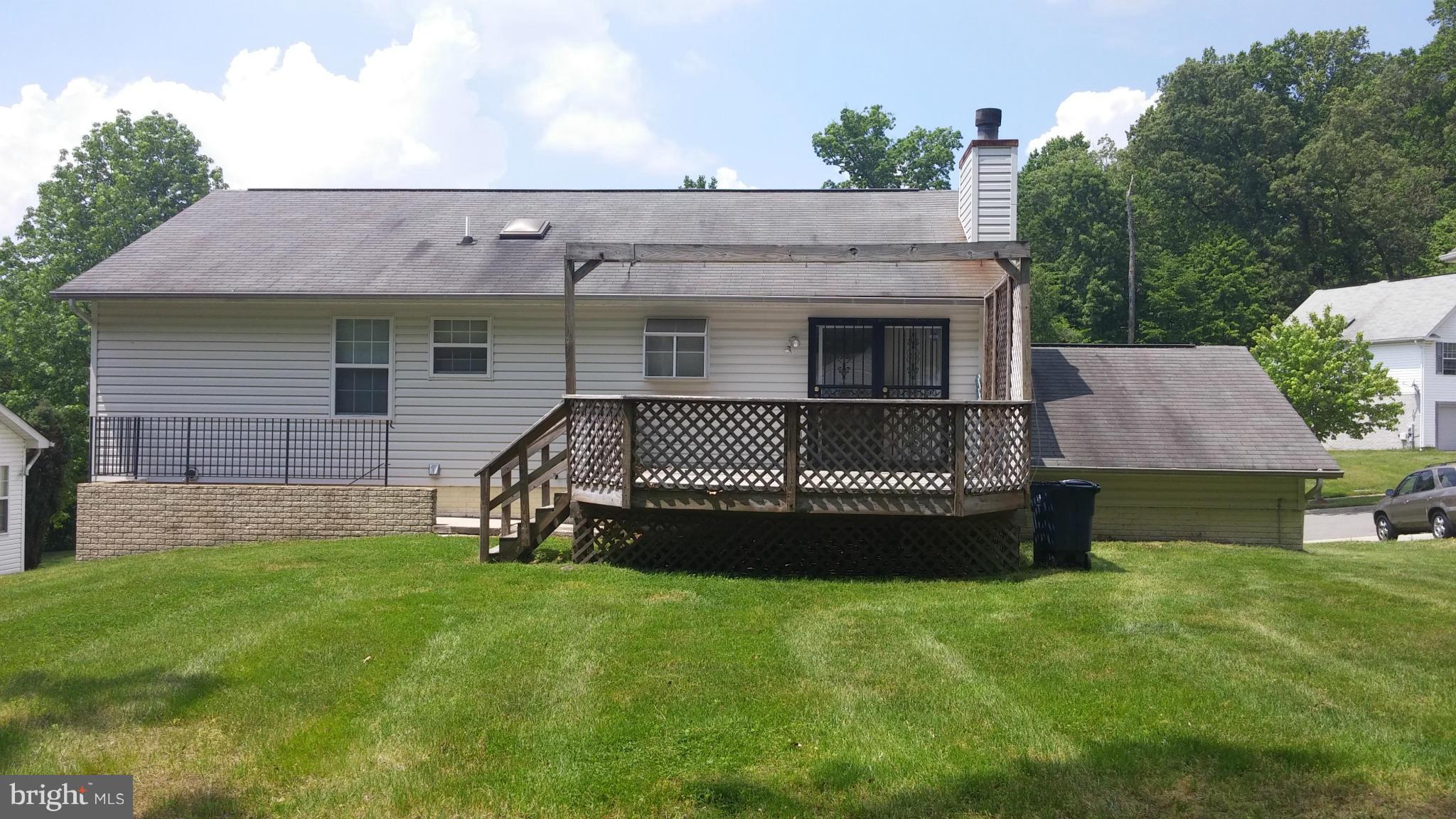3505 Heidi Lane Springdale, MD 20721 - Photo 13 of 14 Exterior (Rear)