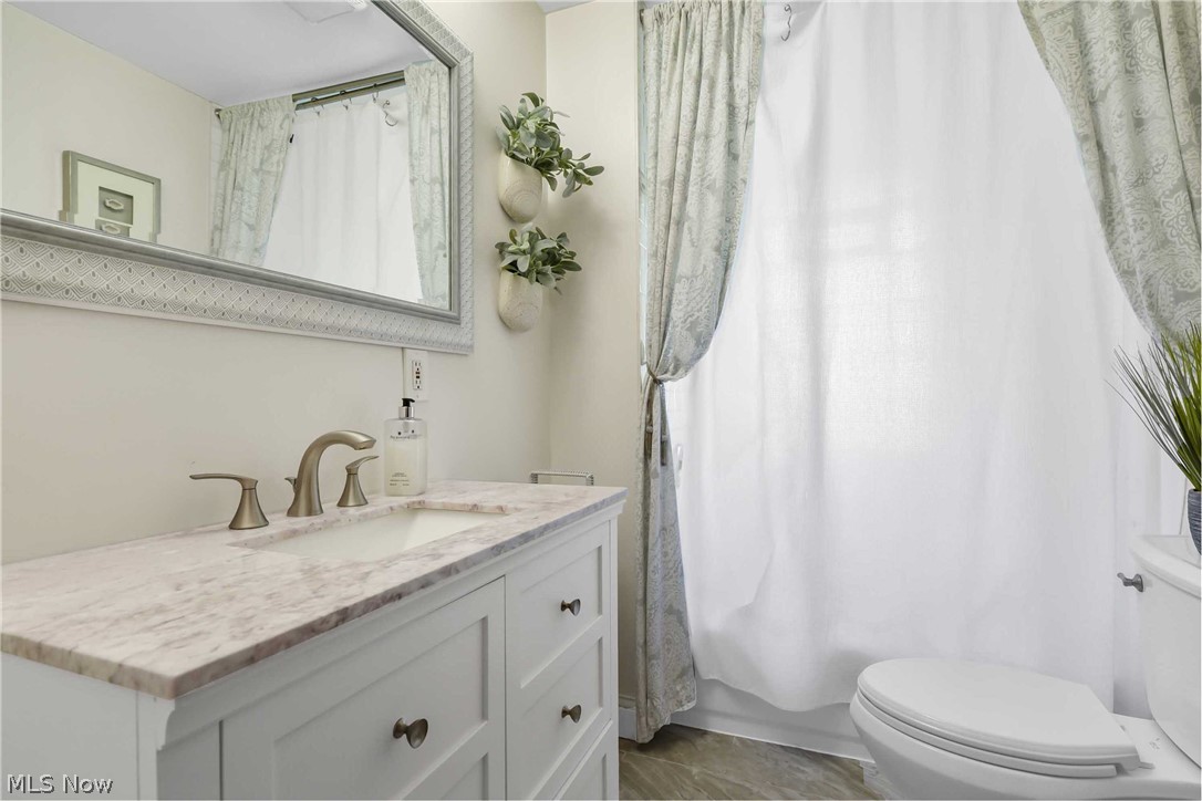 3337 Bradford Road Cleveland, OH 44118 - Photo 24 of 27