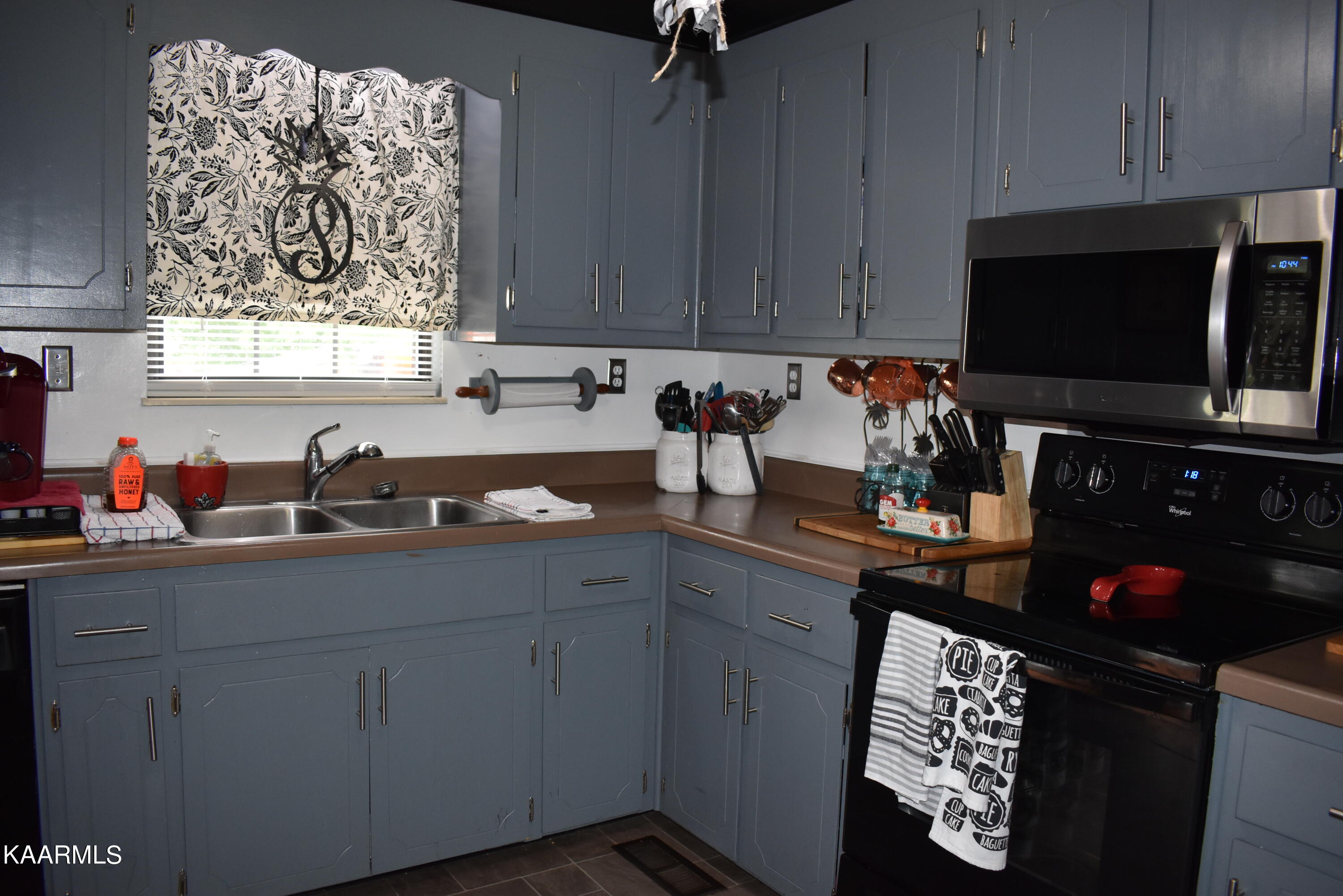 1112 Riva Ridge Lane Seymour, TN 37865 - Photo 8 of 33 2022-05-24 12.23.39
