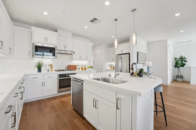 $1,299,000 | 2930 Sanor Place, Unit 112, Santa Clara, CA 95051