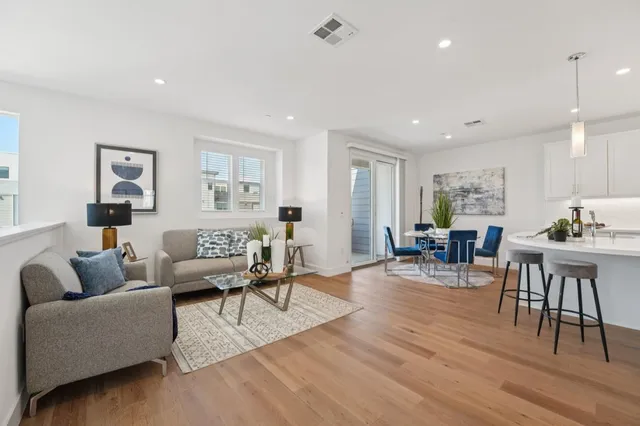 $1,299,000 | 2930 Sanor Place, Unit 112, Santa Clara, CA 95051