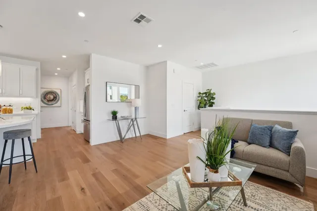 $1,299,000 | 2930 Sanor Place, Unit 112, Santa Clara, CA 95051